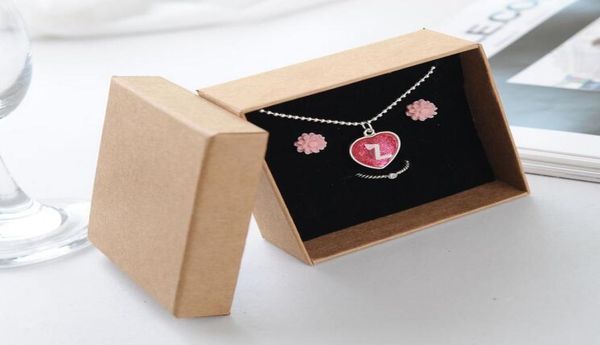 necklace jewelry set box lovers ring case gift package kraft paper box jewellery storage box 848436cm2129205, Black;white
necklace jewelry set box lovers ring case gift package kraft paper box jewellery storage box 848436cm2129205, Black;white