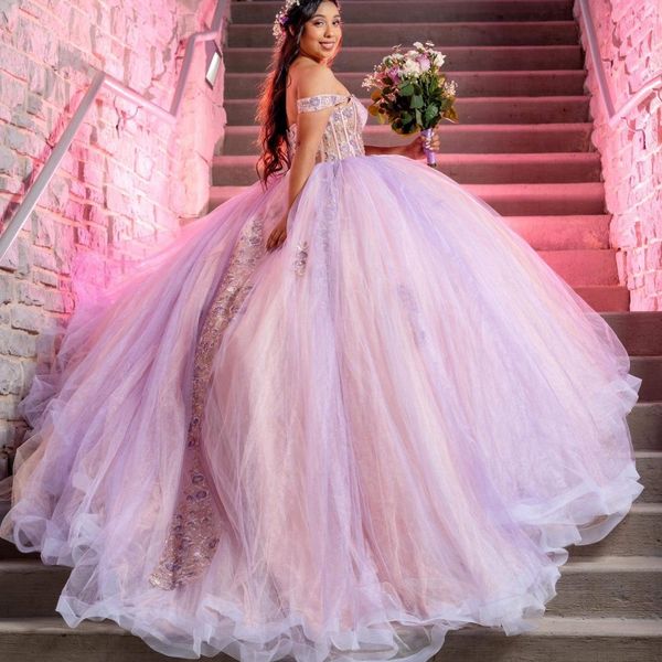 light pink corset princess lace appliques beading off the shoulder tull quinceanera dresses for girls ball gown sweet 16 dresses, Blue;red
light pink corset princess lace appliques beading off the shoulder tull quinceanera dresses for girls ball gown sweet 16 dresses, Blue;red