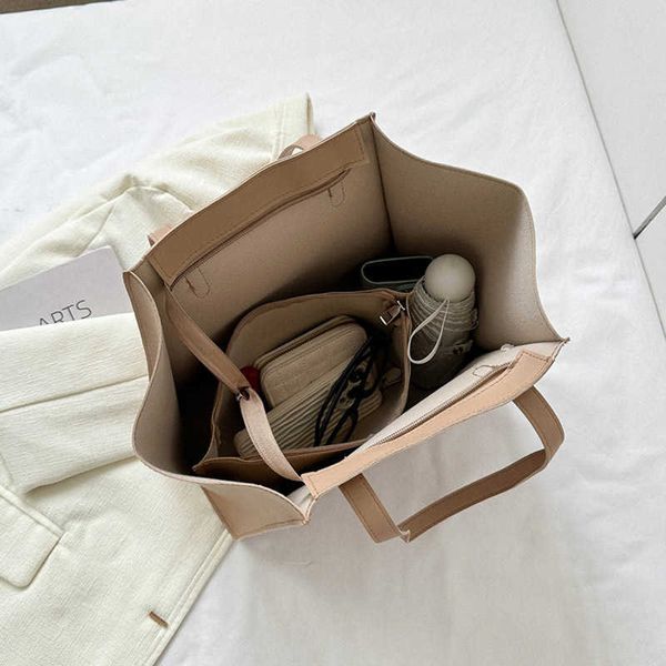 designer tote niche design new women's bag one shoulder tote bag advanced sense large capacity commuting and child mother bag casual
designer tote niche design new women's bag one shoulder tote bag advanced sense large capacity commuting and child mother bag casual