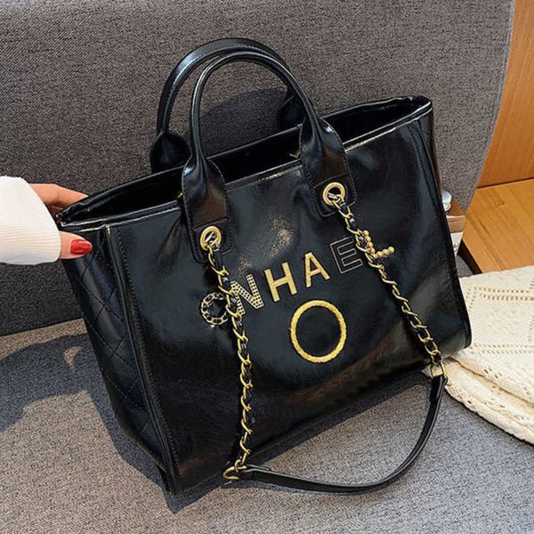 brand women's luxury handbags beach bags designers metal letter badge tote evening bag small mini body leather handbag large female cha
brand women's luxury handbags beach bags designers metal letter badge tote evening bag small mini body leather handbag large female cha