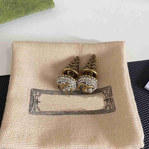 luxury vintage color diamond stud designer for women hoop earrings stud alphabet earrings jewelry box set for valentine's day gift enga, Golden;silver
luxury vintage color diamond stud designer for women hoop earrings stud alphabet earrings jewelry box set for valentine's day gift enga, Golden;silver