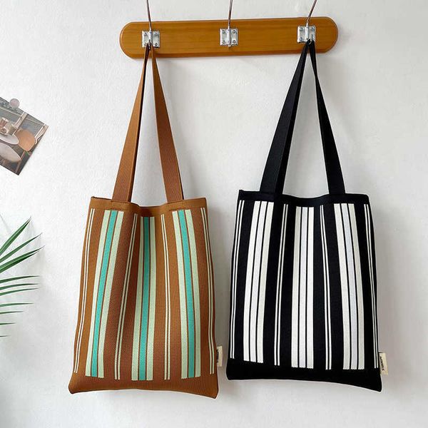 small niche design contrast color fine grain knitted shoulder bag handbag student commuting large capacity tote bag canvas bag female
small niche design contrast color fine grain knitted shoulder bag handbag student commuting large capacity tote bag canvas bag female