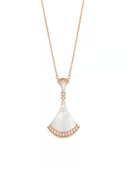 luxury designer fanshaped pendant necklaces jewelry for women fashion designers brand full diamond titanium steel simple pendants4184366, Silver
luxury designer fanshaped pendant necklaces jewelry for women fashion designers brand full diamond titanium steel simple pendants4184366, Silver