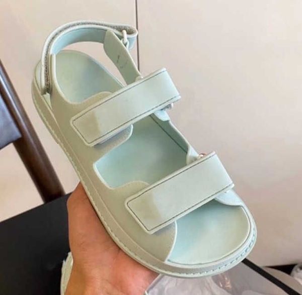 sandales de designer pool mules designer slide woman mens sliders designer des chaussures beach sandal padded mens luxury shoe flat velcro s, Black
sandales de designer pool mules designer slide woman mens sliders designer des chaussures beach sandal padded mens luxury shoe flat velcro s, Black