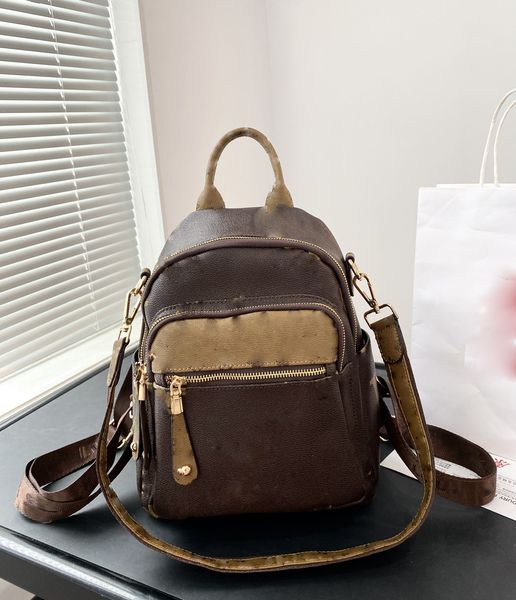 louls designer backpack for mens womens genuine leather material adjustable shoulder strap mini backpack genuine printed logo 24*31cm
louls designer backpack for mens womens genuine leather material adjustable shoulder strap mini backpack genuine printed logo 24*31cm