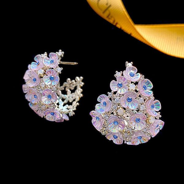 charm curved small flower purple hollow earrings exaggerate personality fashion niche unique light luxury internet red large 230630, Golden
charm curved small flower purple hollow earrings exaggerate personality fashion niche unique light luxury internet red large 230630, Golden