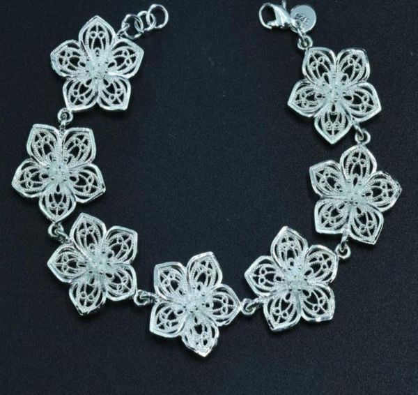 beautiful flower bracelet for women classic fashion jewelry whole color silver bracelets6127768, Black
beautiful flower bracelet for women classic fashion jewelry whole color silver bracelets6127768, Black