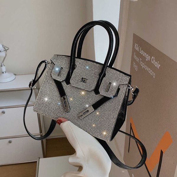 stuff sacks women's 2023 korean version fashion personalized ins fashionable large capacity network red handheld crossbody tote bag
stuff sacks women's 2023 korean version fashion personalized ins fashionable large capacity network red handheld crossbody tote bag