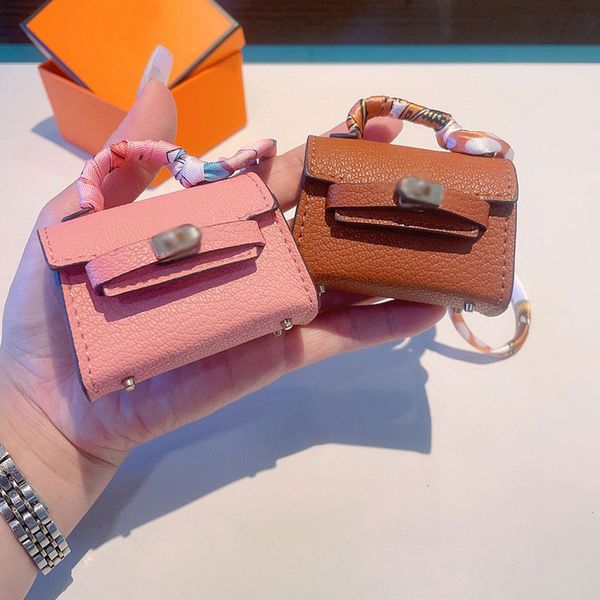 designer bag women mini handbag key case leather earphones bag airpods luxury key ring keychain handbags model earphone box wedding gift coi, Red;blue
designer bag women mini handbag key case leather earphones bag airpods luxury key ring keychain handbags model earphone box wedding gift coi, Red;blue