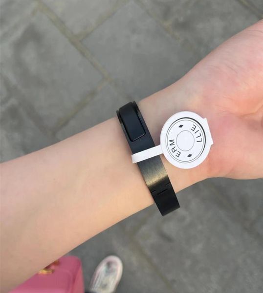 designer black letter buckle bangle ladies men039s enamel jewelry rose gold silver open bracelet love color bracel1920230
designer black letter buckle bangle ladies men039s enamel jewelry rose gold silver open bracelet love color bracel1920230