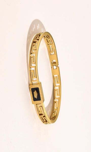 new style bracelets women bangle luxury designer jewelry 18k gold plated stainless steel wedding lovers gift bangles accessories w5032677, Black
new style bracelets women bangle luxury designer jewelry 18k gold plated stainless steel wedding lovers gift bangles accessories w5032677, Black
