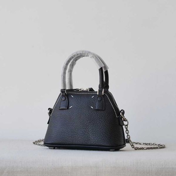 margiela small niche brand mm6 maggie zipper shell bag micro 5ac one shoulder crossbody portable cowhide women's bag
margiela small niche brand mm6 maggie zipper shell bag micro 5ac one shoulder crossbody portable cowhide women's bag