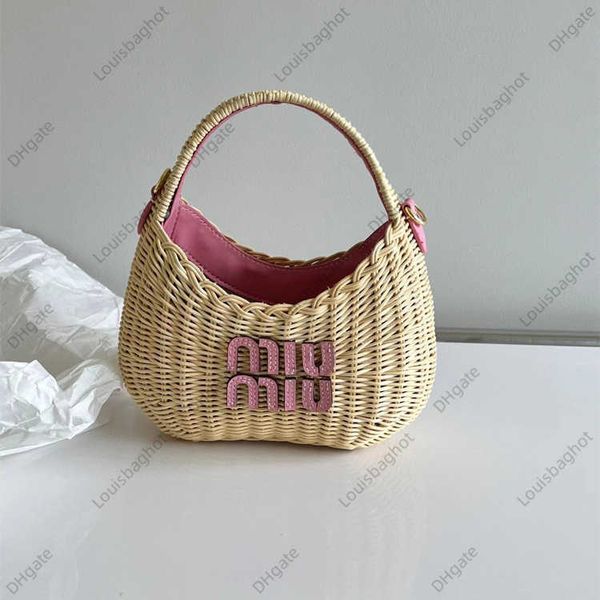 spring/summer beach holiday style grass woven bag letter carrying vegetable basket fashion vine woven bag handbag women's bag
spring/summer beach holiday style grass woven bag letter carrying vegetable basket fashion vine woven bag handbag women's bag