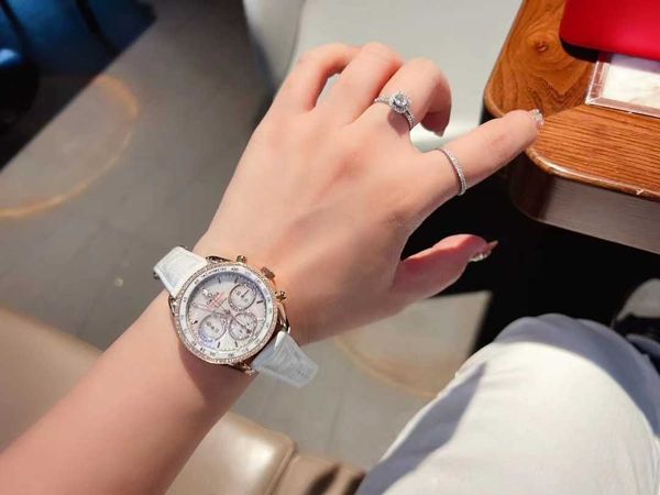 designer elegant women wrist watch speedmaster watches la8l quartz movement iced out diamond bezel leather strap prx uhr perfect gift with b, Slivery;golden
designer elegant women wrist watch speedmaster watches la8l quartz movement iced out diamond bezel leather strap prx uhr perfect gift with b, Slivery;golden