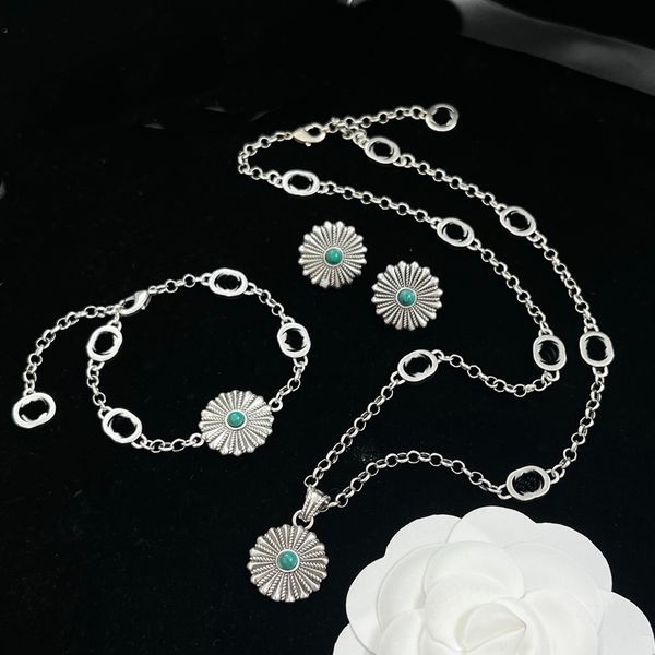 vintage and old sunflower turquoise choker necklaces earring chain classic charm tiger shape bracelet fashion jewelry cgs3 -09, Black
vintage and old sunflower turquoise choker necklaces earring chain classic charm tiger shape bracelet fashion jewelry cgs3 -09, Black