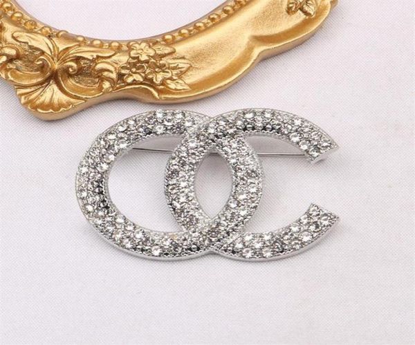 famous design gold silver brand luxurys desinger brooch women rhinestone pearl letter brooches suit pin fashion jewelry clothing d6679055, Gray
famous design gold silver brand luxurys desinger brooch women rhinestone pearl letter brooches suit pin fashion jewelry clothing d6679055, Gray