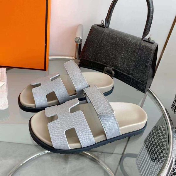 slide new beach designer 2023 spring/summer oran luxury flat bottom heel genuine leather h slippers women's shoes second uncle sandals
slide new beach designer 2023 spring/summer oran luxury flat bottom heel genuine leather h slippers women's shoes second uncle sandals
