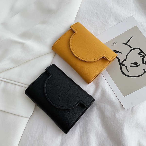 recommend simple short wallet women's new ultra-thin small fresh folding buckle fashion change bag card bag 
recommend simple short wallet women's new ultra-thin small fresh folding buckle fashion change bag card bag