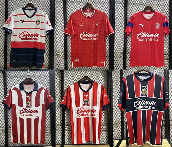 23 24 chivas usa men's t-shirts summer soccer fan polos breathable fabric badge embroidery outdoor football casual professional shirt, White;black
23 24 chivas usa men's t-shirts summer soccer fan polos breathable fabric badge embroidery outdoor football casual professional shirt, White;black
