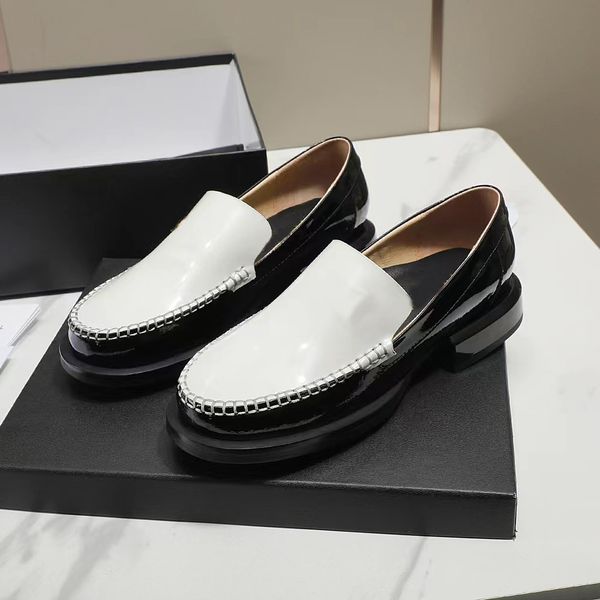 sweet dress shoes fashion casual flat shoe women luxury designer shoes two color stitching classic loafer shoes patent leather rhinestone de, Black
sweet dress shoes fashion casual flat shoe women luxury designer shoes two color stitching classic loafer shoes patent leather rhinestone de, Black