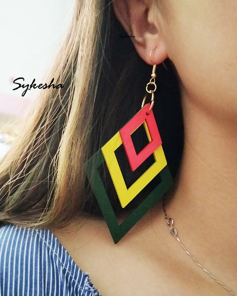 stud exaggerated colorful 3 layers wood dangle earrings female summer beach jewelry 230714, Golden;silver
stud exaggerated colorful 3 layers wood dangle earrings female summer beach jewelry 230714, Golden;silver