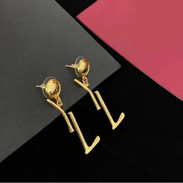 dangle earrings designer for women plated gold stud earring fashion vintage wedding metal chain pearl diamond earings luxury jewelry women, Golden;silver
dangle earrings designer for women plated gold stud earring fashion vintage wedding metal chain pearl diamond earings luxury jewelry women, Golden;silver