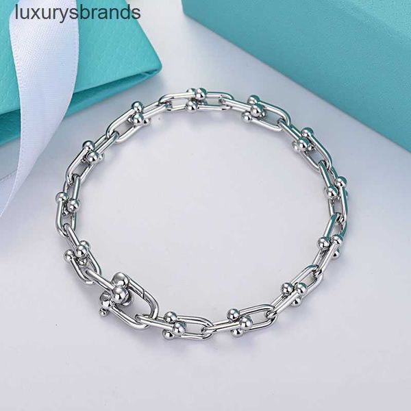 18k gold double u shape charm bracelet for women fashion luxury brand designer ol style bangle bracelets party wedding jewelry, Golden;silver
18k gold double u shape charm bracelet for women fashion luxury brand designer ol style bangle bracelets party wedding jewelry, Golden;silver