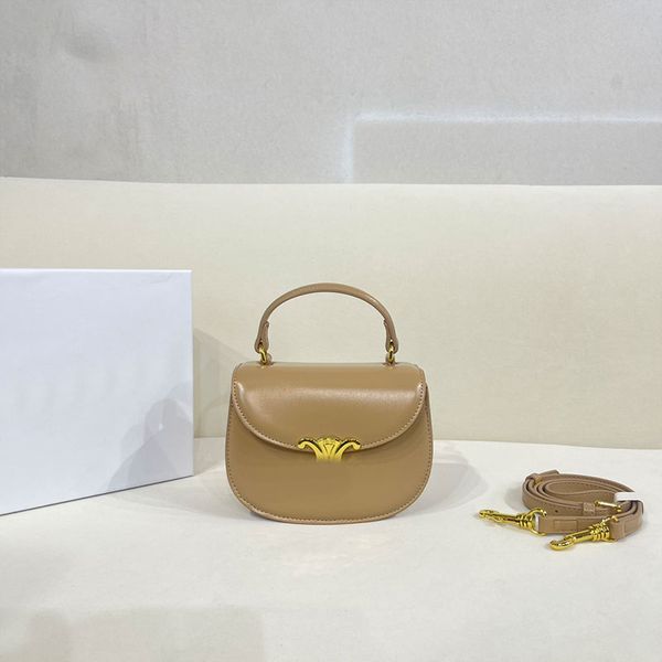 triomphe crossbody bag calfskin leather shoulder bags women small handhag purse fashion letter buckle closure inner pocket adjustable strap
triomphe crossbody bag calfskin leather shoulder bags women small handhag purse fashion letter buckle closure inner pocket adjustable strap