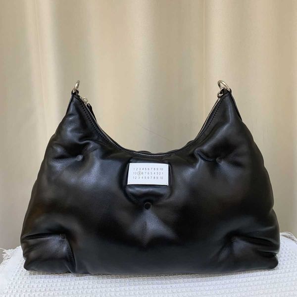 leather margiela genuine underarm bag majira hobo sheepskin cloud bag small size ins popular crescent bag one shoulder portable women's
leather margiela genuine underarm bag majira hobo sheepskin cloud bag small size ins popular crescent bag one shoulder portable women's