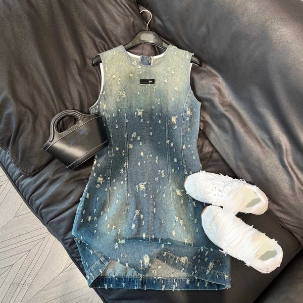 women designer clothing broken hole design lady dresses fashion girl denim dress size s-l sleeveless girl denim skirt july10, Black;gray
women designer clothing broken hole design lady dresses fashion girl denim dress size s-l sleeveless girl denim skirt july10, Black;gray