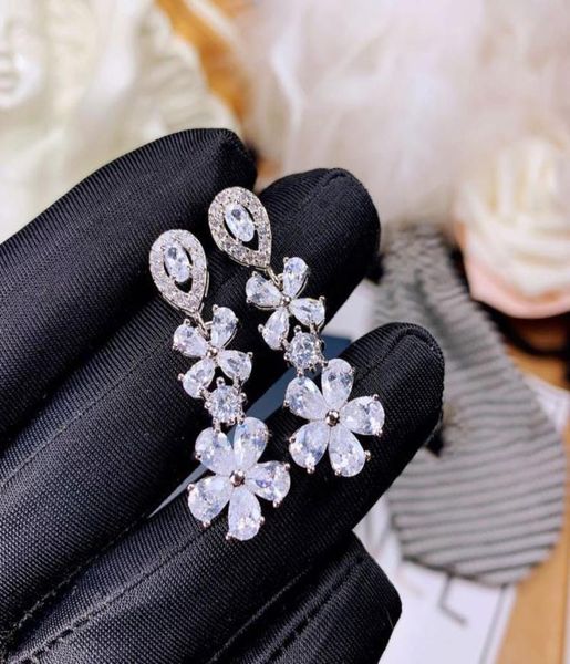 dangle chandelier geometric buckle earrings jewelry flower pendant earring for women wedding engagement fashion christmas party 2460189, Silver
dangle chandelier geometric buckle earrings jewelry flower pendant earring for women wedding engagement fashion christmas party 2460189, Silver