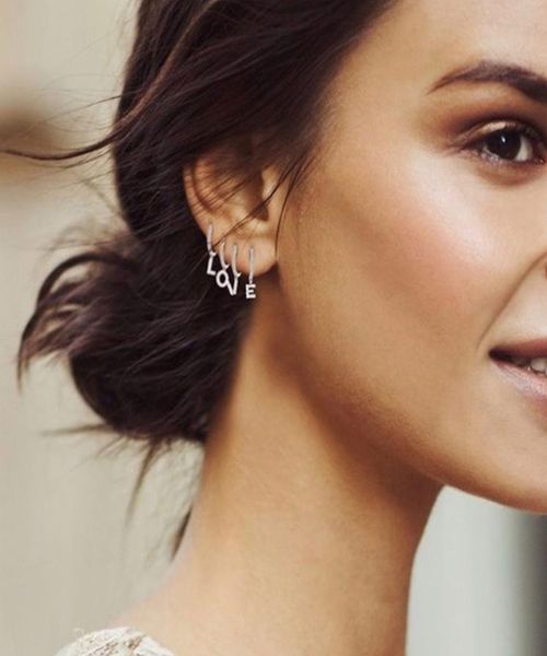 1 piece gold silver color clear cz 26 initial charm circle dangle drop earring name letter alphabet earrings for women girls4526013, Golden;silver
1 piece gold silver color clear cz 26 initial charm circle dangle drop earring name letter alphabet earrings for women girls4526013, Golden;silver