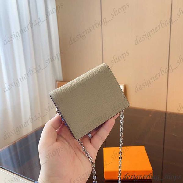 luxury designer bag wallet genuine soft leather card bag chain shoulder bag crossbody mini wallet with box package women's fashion smal, Red;black
luxury designer bag wallet genuine soft leather card bag chain shoulder bag crossbody mini wallet with box package women's fashion smal, Red;black