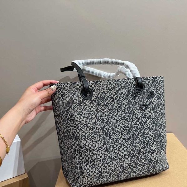 lowe bag high-end designer crossbody handbag for women tote bags lowe brand jacquard single shoulder underarm fashion multi-functional large
lowe bag high-end designer crossbody handbag for women tote bags lowe brand jacquard single shoulder underarm fashion multi-functional large