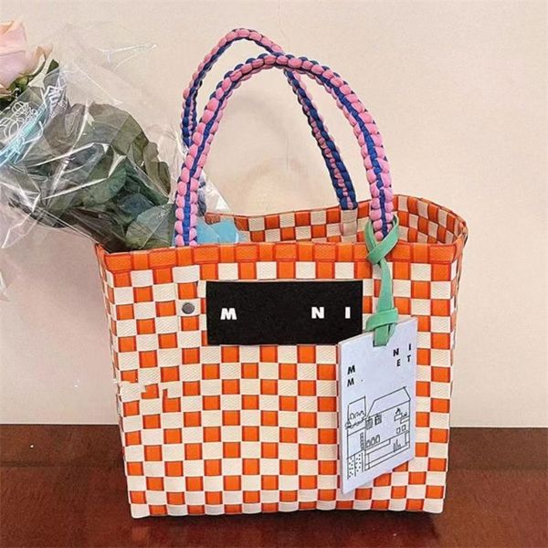 2023 fashion mixed color basket large capacity lightweight woven shoulder handbag beach bag
2023 fashion mixed color basket large capacity lightweight woven shoulder handbag beach bag