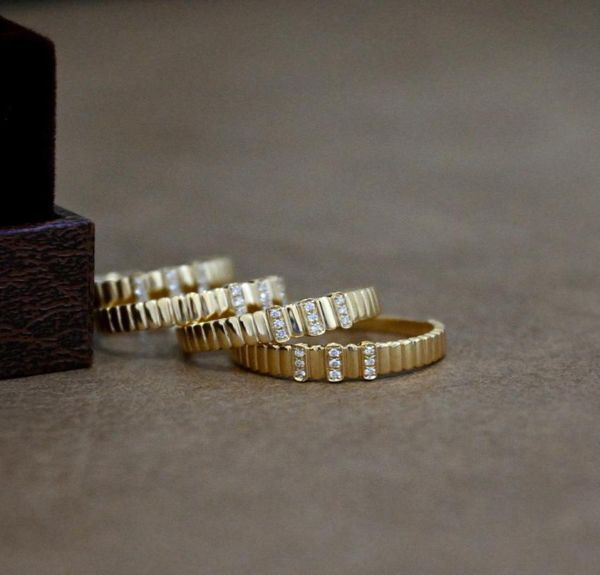 220913004 side stones ring women039s jewelry stipes diamond simple design au750 18k yellow gold stylish boyish winkle5855736, Silver
220913004 side stones ring women039s jewelry stipes diamond simple design au750 18k yellow gold stylish boyish winkle5855736, Silver