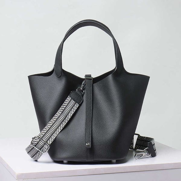 luxury designer bag picotin lock women's layer cowhide bag vegetable basket bucket leather handbag long shoulder strap single crossbody
luxury designer bag picotin lock women's layer cowhide bag vegetable basket bucket leather handbag long shoulder strap single crossbody