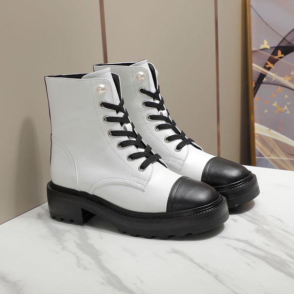 black ankle designer boots chunky platform combat boots fashion lace-up booties genuine leather chains logo buckle women luxury shoes
black ankle designer boots chunky platform combat boots fashion lace-up booties genuine leather chains logo buckle women luxury shoes
