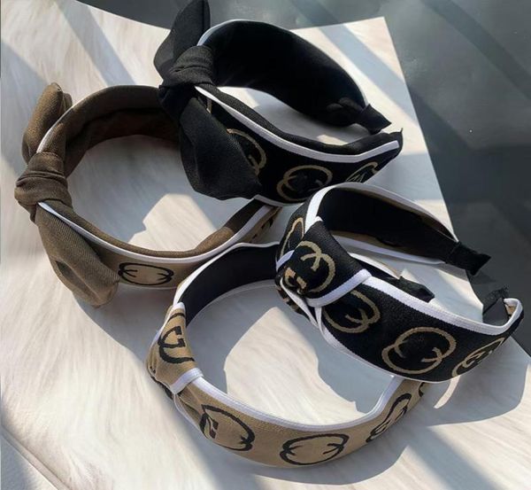 simple designer brand double letters print headband luxury women girls black brown stripe wide edge bowknot hair hoop luxury 3689770, Silver
simple designer brand double letters print headband luxury women girls black brown stripe wide edge bowknot hair hoop luxury 3689770, Silver