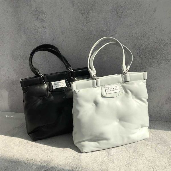 margiela margiela style margila niche mm6 women's handbag sheepskin one-shoulder messenger bag cloud pillow bag
margiela margiela style margila niche mm6 women's handbag sheepskin one-shoulder messenger bag cloud pillow bag