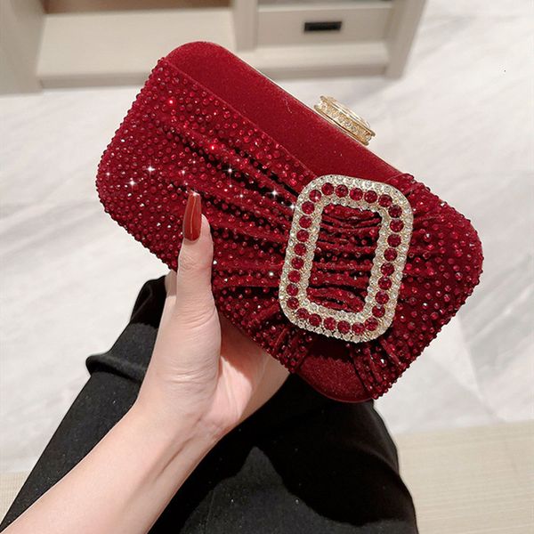 evening bags fashion clutch bag purses and red handbag luxury designer shoulder bag shiny crystal clutch purse party banquet 230714
evening bags fashion clutch bag purses and red handbag luxury designer shoulder bag shiny crystal clutch purse party banquet 230714
