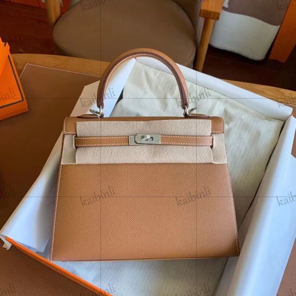 designer tote bag classic fashion handbag trendy women's original upscale epsom leather handbag high-end hardware handmade original gif
designer tote bag classic fashion handbag trendy women's original upscale epsom leather handbag high-end hardware handmade original gif