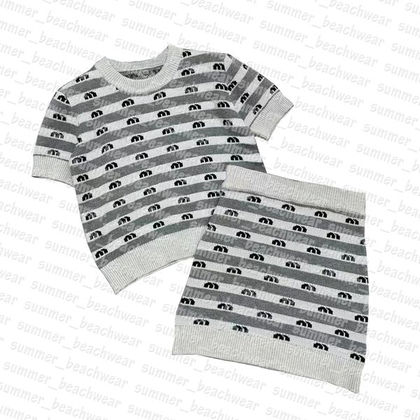 women knits dress designer letters printed dresses short sleeve knitwear high waist knit skirt, White
women knits dress designer letters printed dresses short sleeve knitwear high waist knit skirt, White