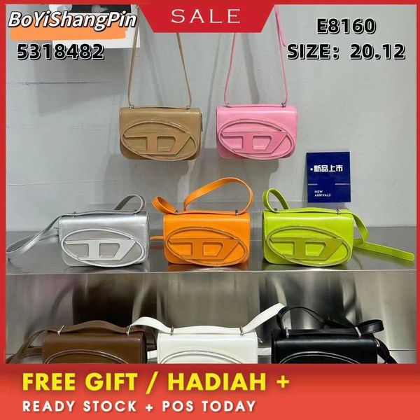 women's design bags new die niche dign dingdang bag single shoulder diagonal cross armpit fashionable handbag saddle small square eveni
women's design bags new die niche dign dingdang bag single shoulder diagonal cross armpit fashionable handbag saddle small square eveni