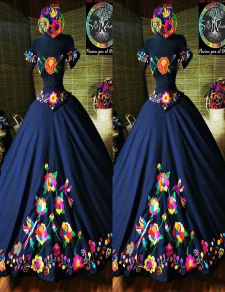 2022 fashion charro mexico quinceanera dresses navy blue embroidered off the shoulder satin corset back sweet 15 girls prom dress 7916888, Blue;red
2022 fashion charro mexico quinceanera dresses navy blue embroidered off the shoulder satin corset back sweet 15 girls prom dress 7916888, Blue;red