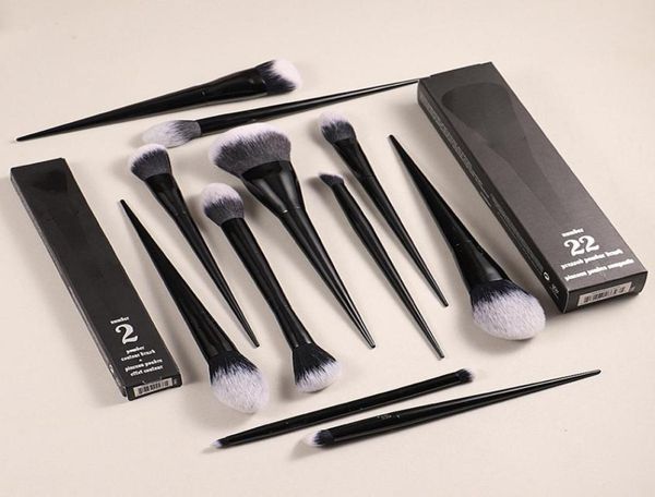 kvd11pcs makeup brushes set 10 20 25 35 40 1 2 4 22 shadelight lockit edge powder foundation concealer eye shadow beauty tool5203521
kvd11pcs makeup brushes set 10 20 25 35 40 1 2 4 22 shadelight lockit edge powder foundation concealer eye shadow beauty tool5203521