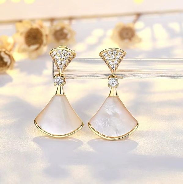 designer earrings fashion gold hoop earrings for lady women party earring new wedding lovers gift engagement jewelry for bride, Silver
designer earrings fashion gold hoop earrings for lady women party earring new wedding lovers gift engagement jewelry for bride, Silver