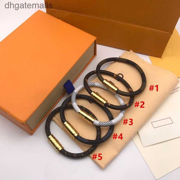 with box luxury charm bracelets old flower bangle designer letter jewelry leather 18k gold plated stainless steel bracelet wedding gifts acc, Golden;silver
with box luxury charm bracelets old flower bangle designer letter jewelry leather 18k gold plated stainless steel bracelet wedding gifts acc, Golden;silver