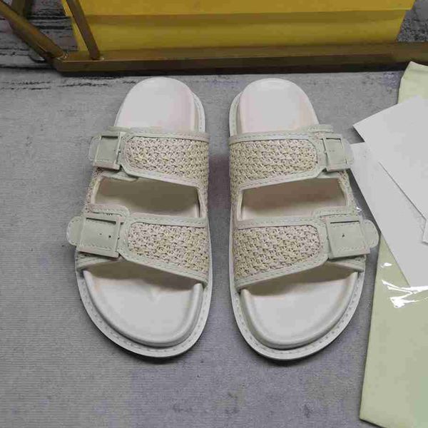 fashion slippers 2023 fendyity luxury design summer men and women flat shoes thick sole leather rubber letter logo casual cartoon slippers 0, Black
fashion slippers 2023 fendyity luxury design summer men and women flat shoes thick sole leather rubber letter logo casual cartoon slippers 0, Black