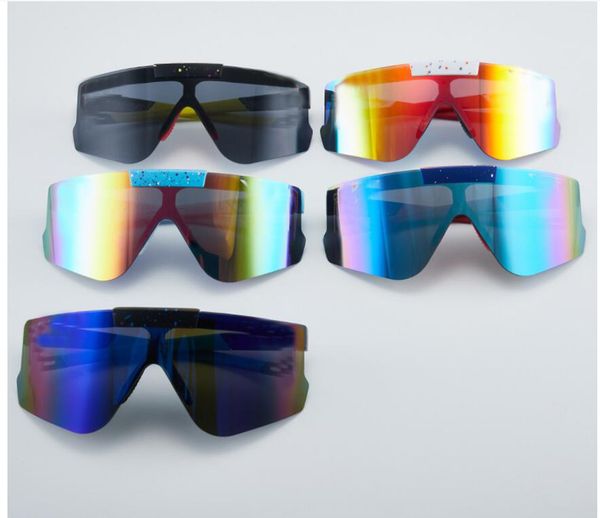 spring summer men fashion clamshell sunglasses motorcycle spectacles women dazzle colour cycling sports outdoor wind sun glasses big frame p, White;black
spring summer men fashion clamshell sunglasses motorcycle spectacles women dazzle colour cycling sports outdoor wind sun glasses big frame p, White;black